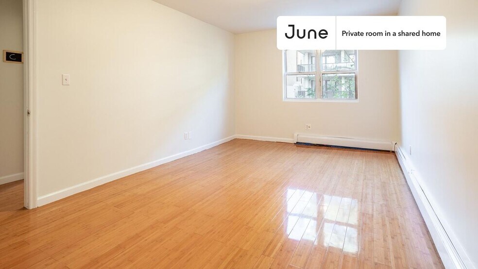 Building Photo - Room in Shared 4 bed/2 bath home