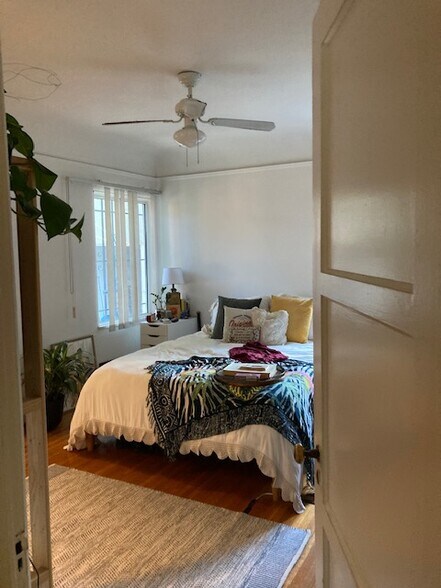 Building Photo - 4026 Ingraham St