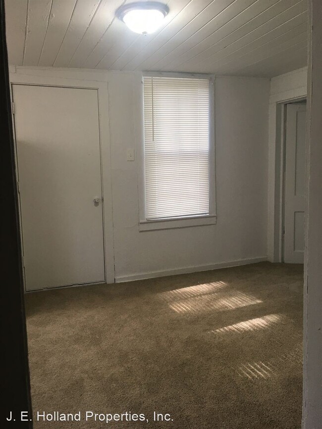 Building Photo - 3 br, 1 bath House - 10478 Theresa Drive