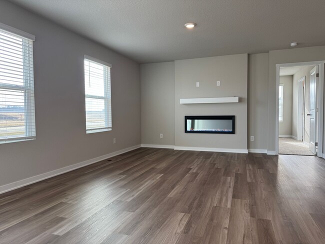 Building Photo - Never-Lived-In 4-Bedroom Ranch with Finished Basement Near Offutt AFB