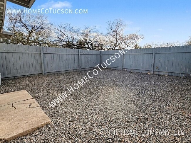 Building Photo - 4124 S 9th Ave