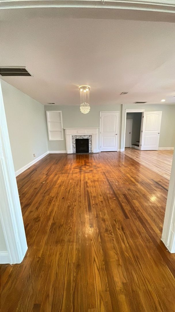 Building Photo - Rare Opportunity on nearly 3 acres!