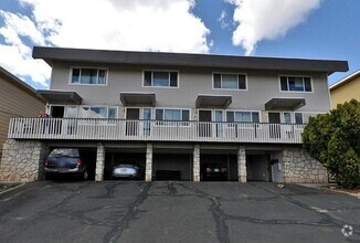 Building Photo - 2 bedroom Townhouse.