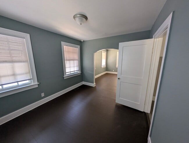 Building Photo - Cozy 2 bedroom