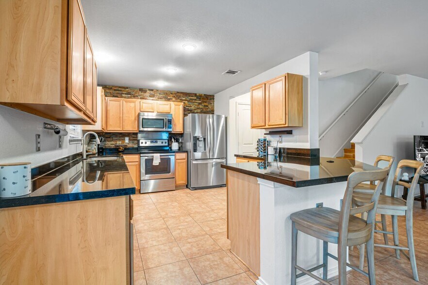 Building Photo - 8936 Milton Lease Dr