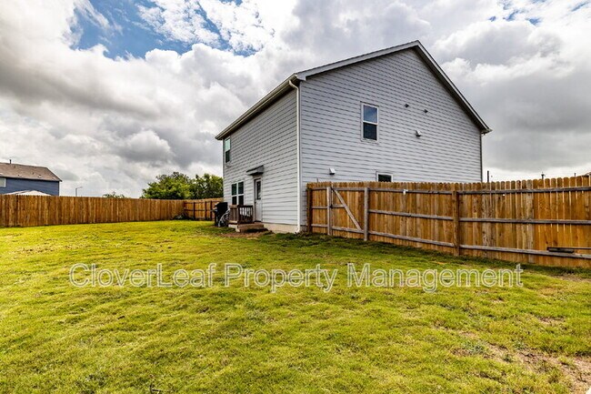 Building Photo - 2847 Elion Dr