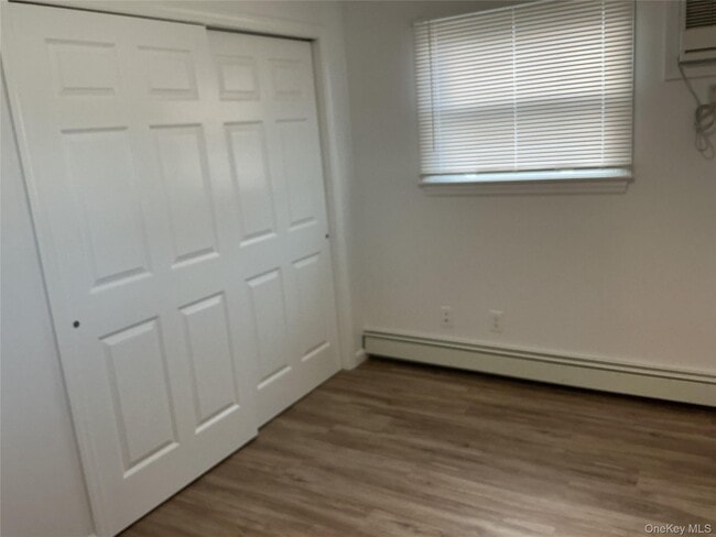 Building Photo - 77 Choir Ln