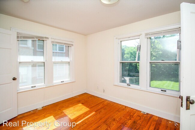 Building Photo - 1410 Anthony St