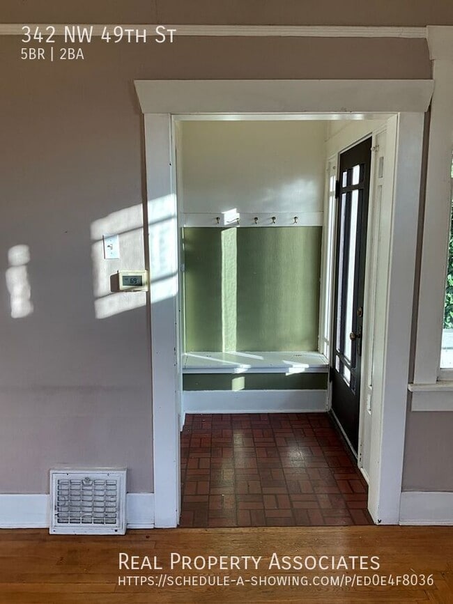 Building Photo - 342 NW 49th St