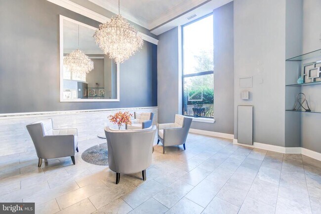 Building Photo - 2111 Wisconsin Ave NW