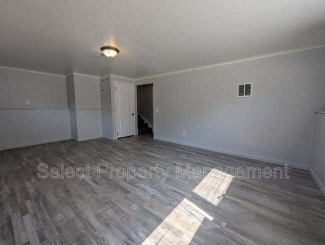 Building Photo - 6315 Midfield Dr