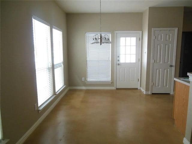 Building Photo - 10033 Cedar Lake Dr