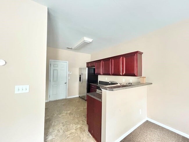 Building Photo - 64 Creighton Ln