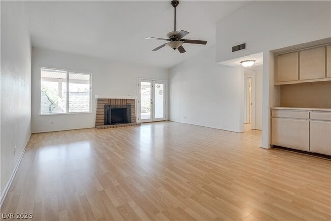 Building Photo - 2504 Sidonia Ave