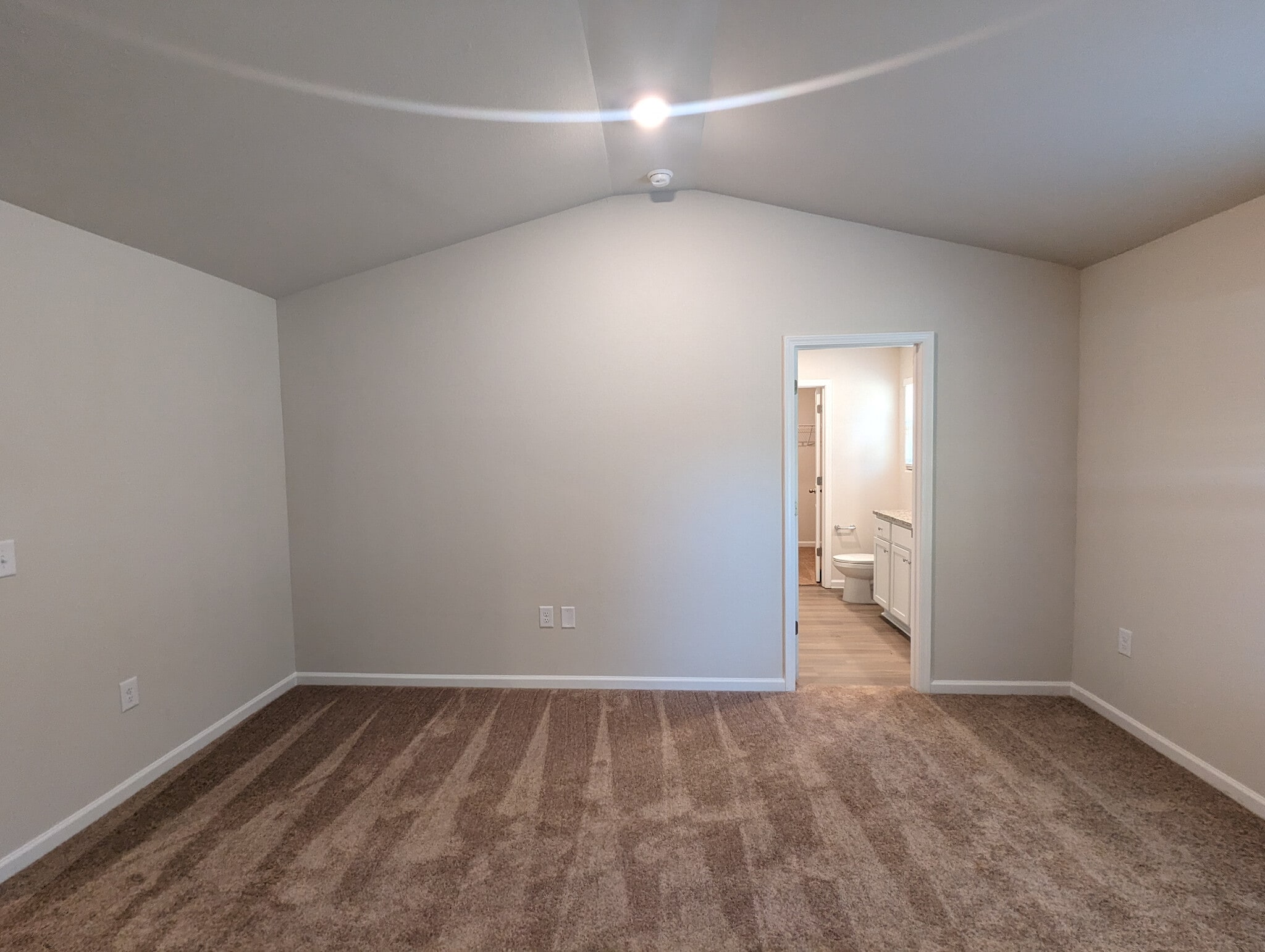 Building Photo - Room in House on Trailblazer St