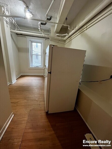 Building Photo - 1191 Boylston St