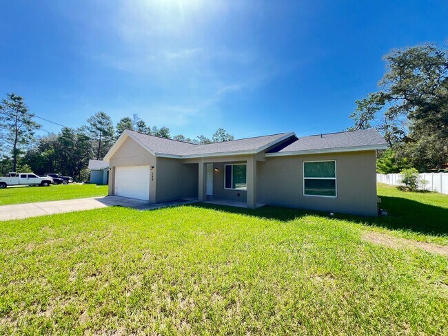 Building Photo - Beautiful 3 Bedroom, 2 Bathroom Home in Oc...