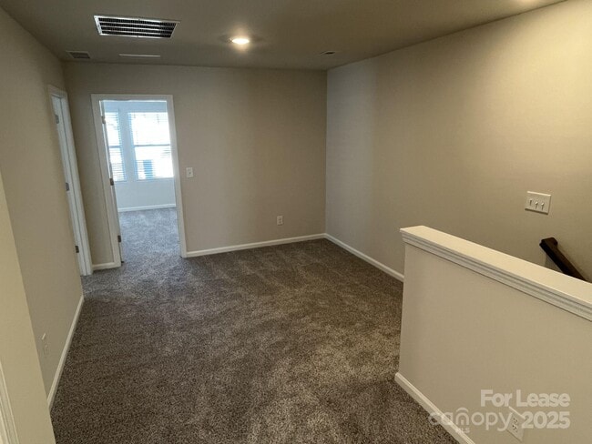 Building Photo - 3863 County Down Ave