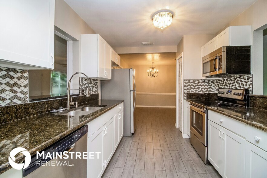 Building Photo - 503 Roy Blvd