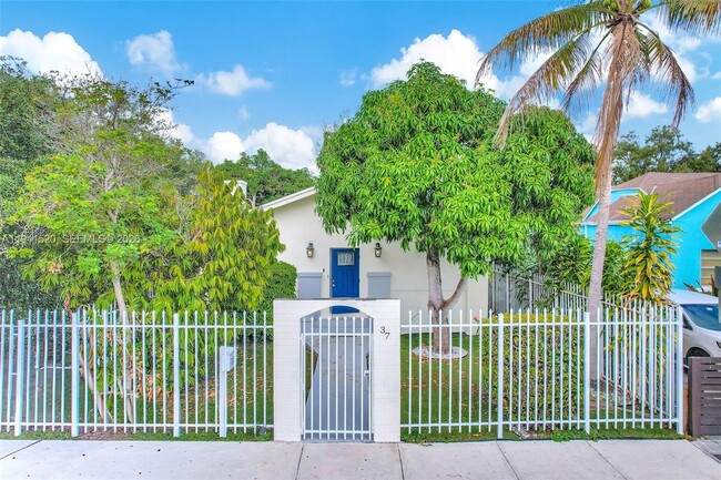 Building Photo - 37 NW 47th St