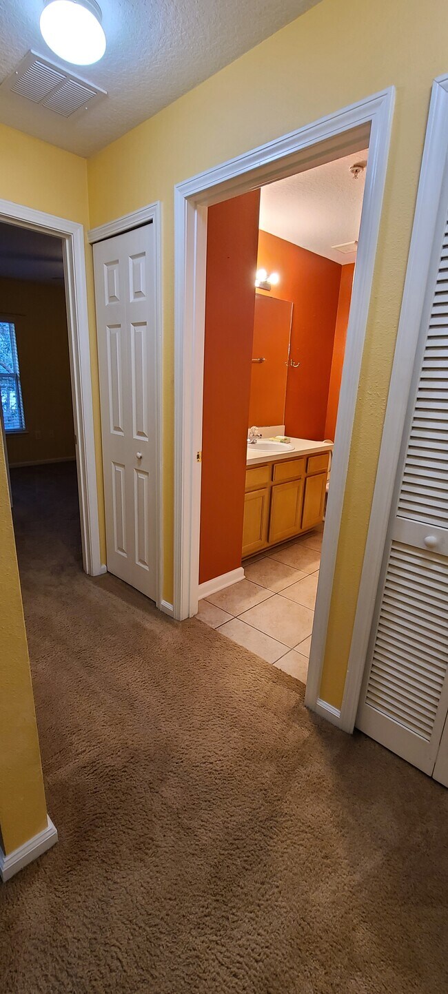 Building Photo - 9420 Osprey Branch Trail