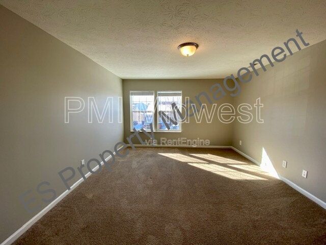 Building Photo - 10918 Spirit Dr