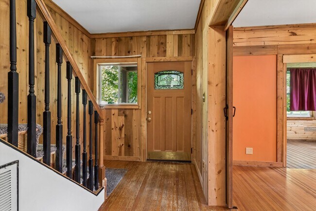 Building Photo - 144 Nelson Dr