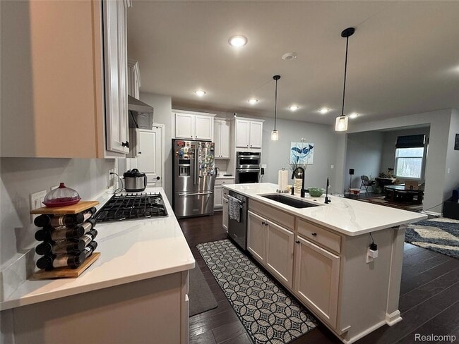 Building Photo - 4811 Broomfield Way