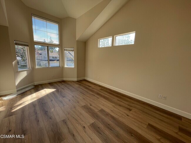 Building Photo - 1067 Terrace Hill Cir