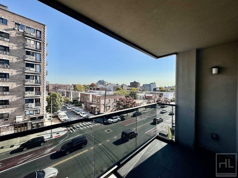 Building Photo - Rent stabilized 1 bedroom spanning 725 sq ...