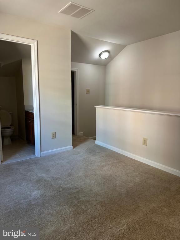 Building Photo - 529 Colecroft Ct