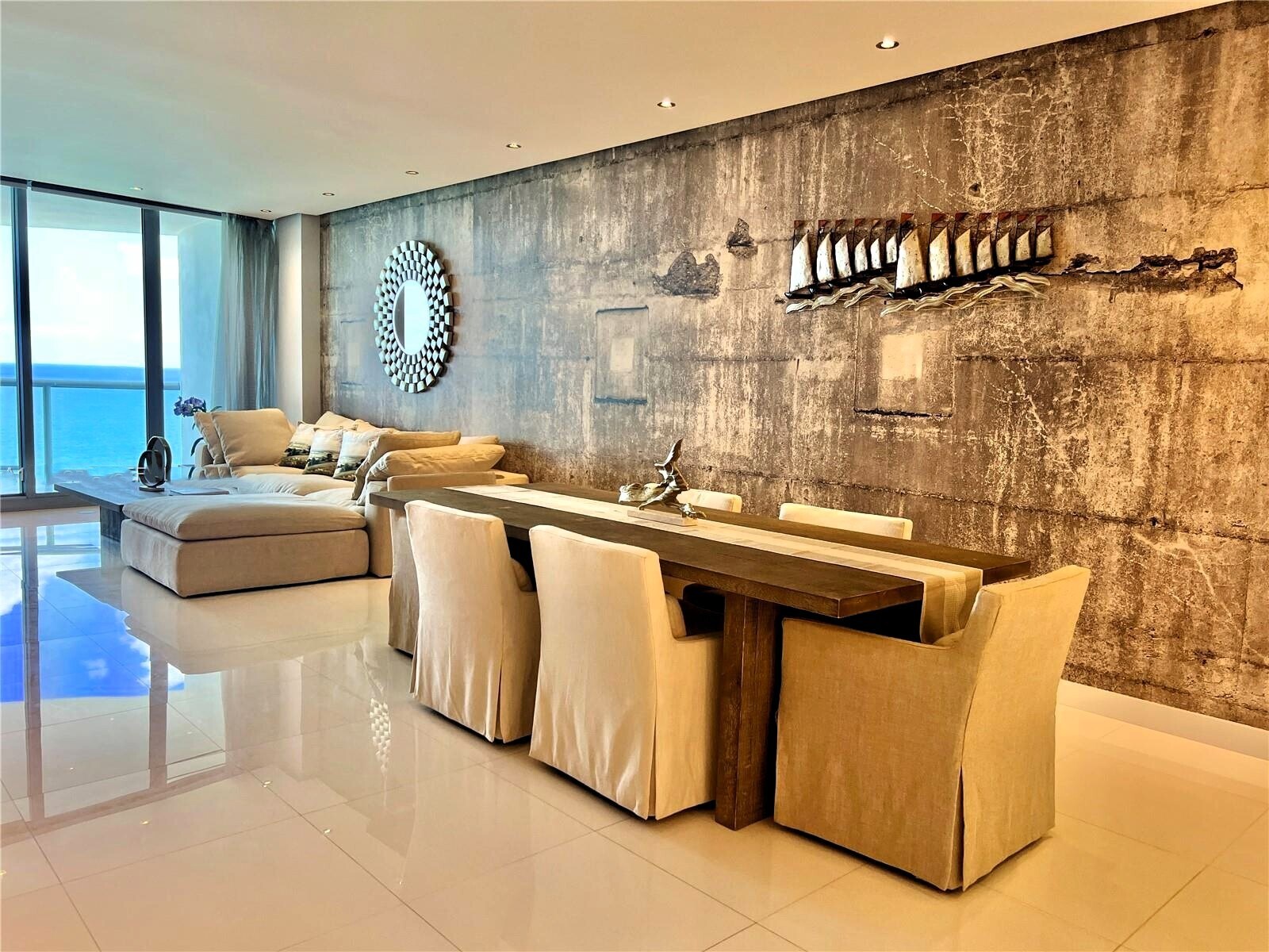 Building Photo - 17121 Collins Ave