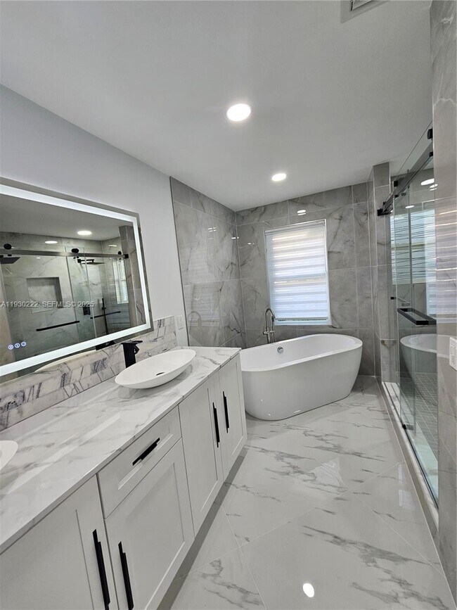 Building Photo - 4 Alford Ct