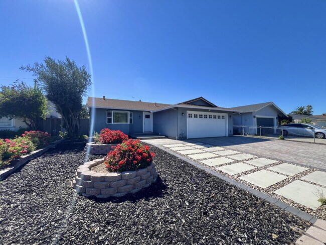 Building Photo - Beautiful 4 Bedroom San Jose Home
