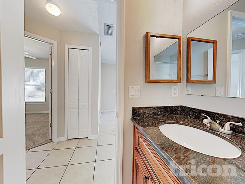 Building Photo - 25132 7 Rivers Cir