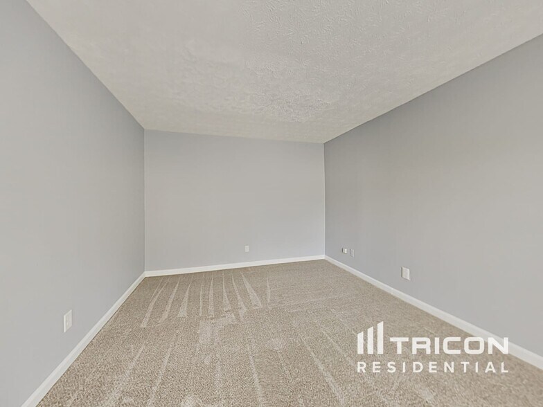 Building Photo - 2996 Aberdeen Way