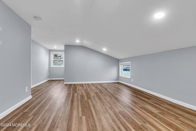 Building Photo - 463 Butler St