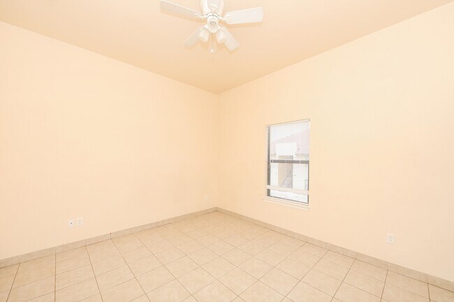 Building Photo - 2119 S Ejido Ave