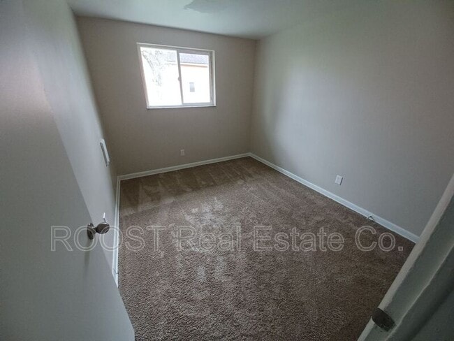 Building Photo - 139 Stevens Ave