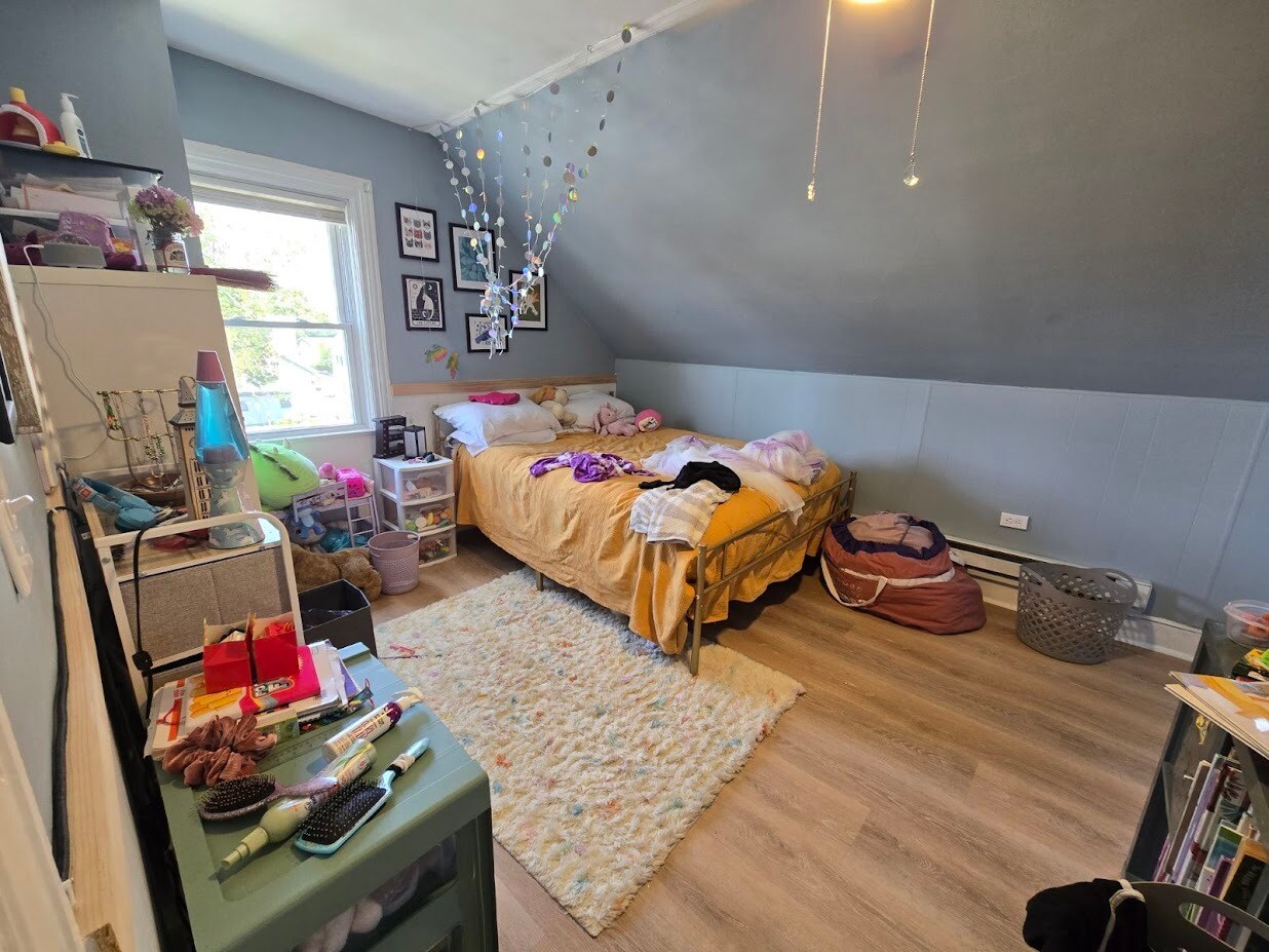 Bedroom #1 - 272 Division St