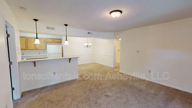 Building Photo - 151 Morningside Ln