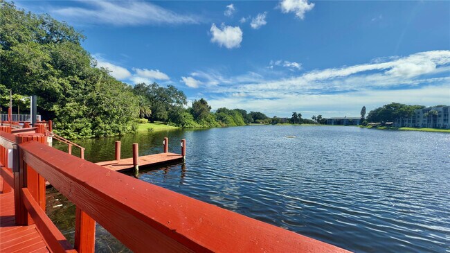 Building Photo - 9340 Lagoon Pl