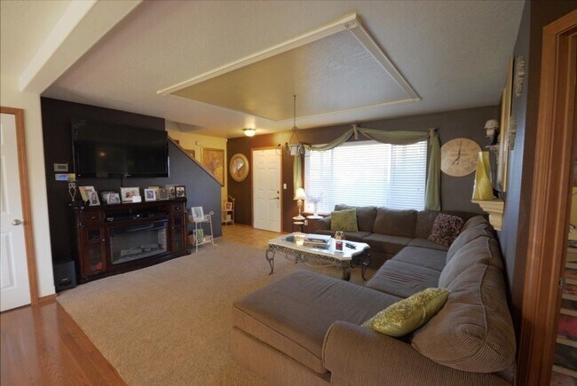 Building Photo - SINGLE FAMILY HOME ON WILBUR (RPM38)