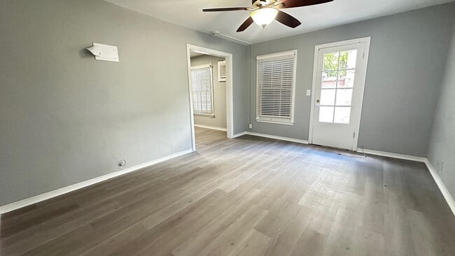 Building Photo - 325 N Federal Hwy