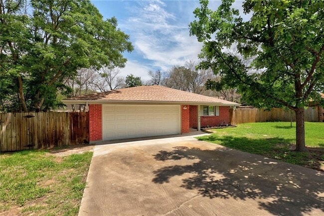 Building Photo - 11603 Gunsmoke Cir
