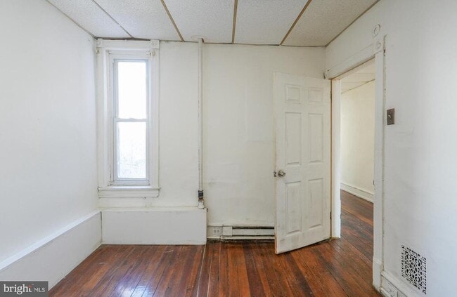 Building Photo - 2127 Morris St