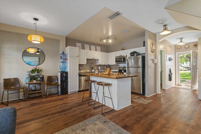 Building Photo - 91-1059-1059 Kaimalie St