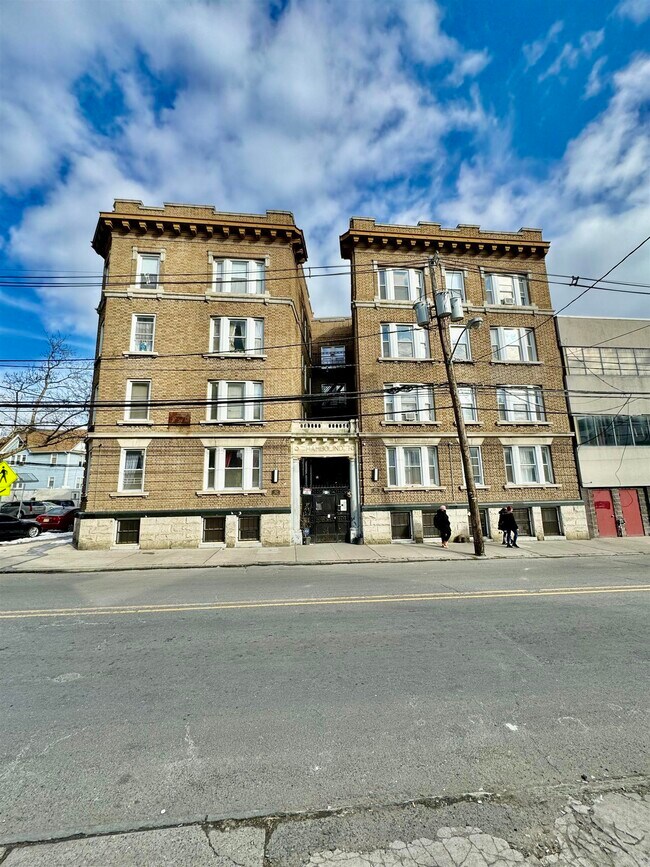 Building Photo - 52 Tonnele Ave