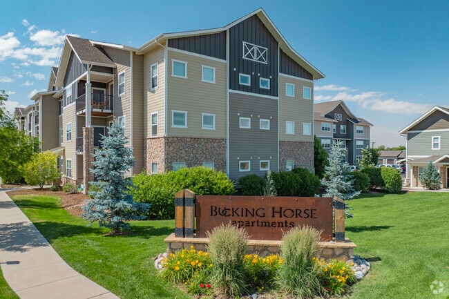 Building Photo - Bucking Horse Apartments