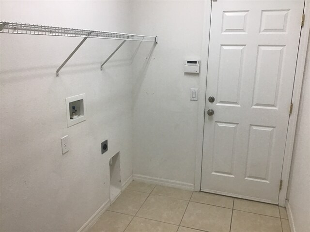 Building Photo - 10016 Caroline Park Dr